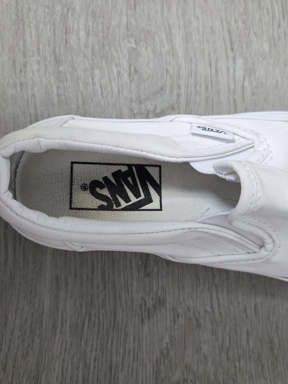 Vans Women’s White Canvas Classic Slip-On Sneakers Shoes Size 5.5 - Picture 8 of 13